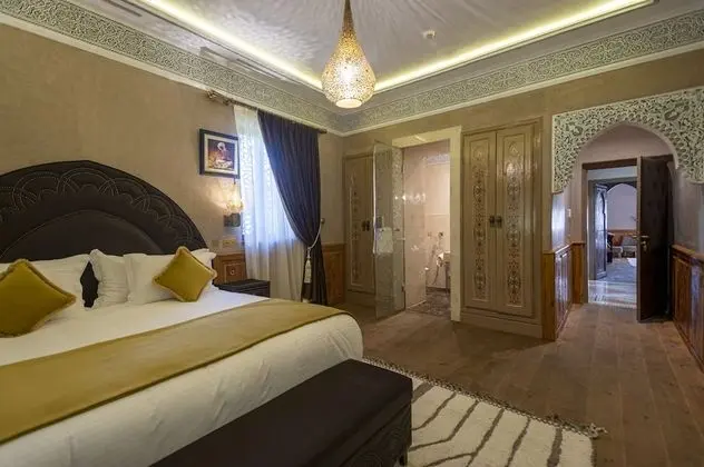 Exclusive Tek Büyük Yataklı Oda