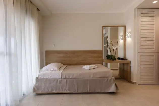 Süit, 2 Yatak Odası, Kısmi Deniz Manzaralı