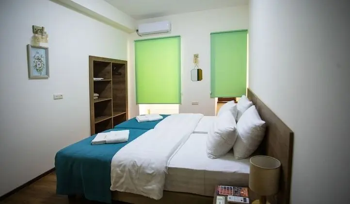 Comfort Tek Büyük Yataklı Oda