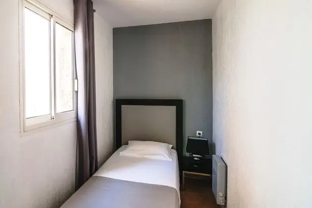Comfort Üç Kişilik Oda (upstairs)