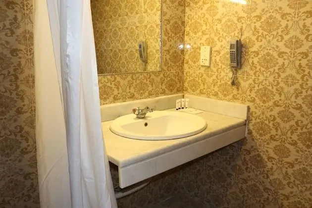 Standard Dört Kişilik Oda