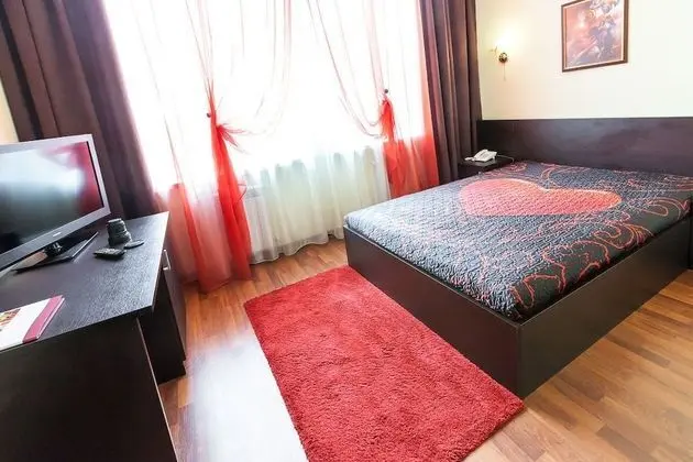 Standard Tek Büyük Yataklı Oda