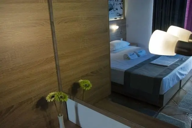 Tek Büyük veya İki Ayrı Yataklı Oda