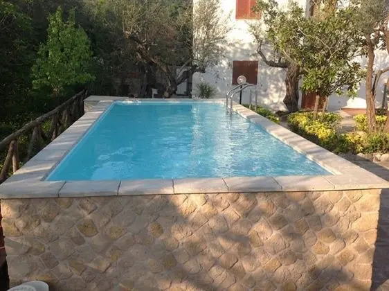 Villa, 4 Yatak Odası, Sigara İçilebilir, Sıcak Su Havuzu
