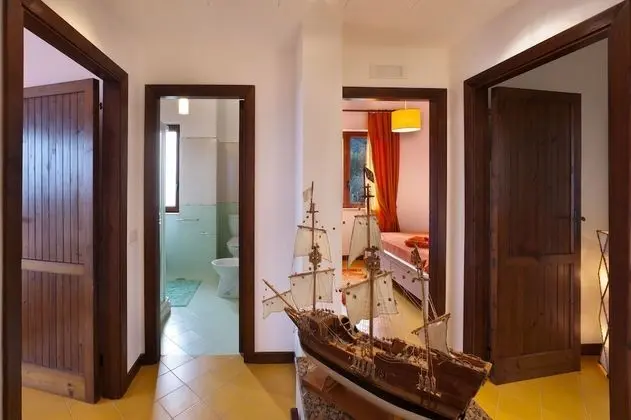 Villa, 4 Yatak Odası, Sigara İçilebilir, Sıcak Su Havuzu