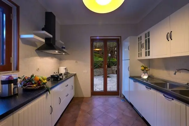 Villa, 4 Yatak Odası, Sigara İçilebilir, Sıcak Su Havuzu