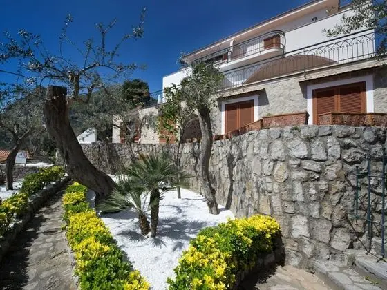 Villa, 4 Yatak Odası, Sigara İçilebilir, Sıcak Su Havuzu