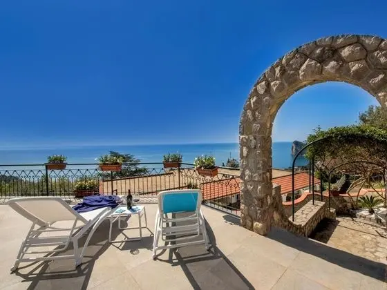Villa, 4 Yatak Odası, Sigara İçilebilir, Sıcak Su Havuzu