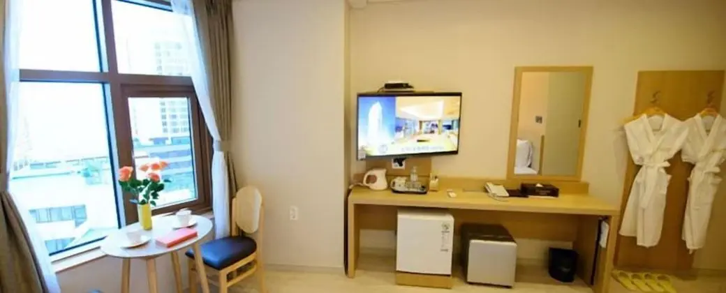 Standard Twin, City view - Additional fee pay upon arrival