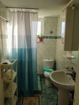 Comfort Apart Daire, 1 Yatak Odası, Deniz Manzaralı, Bahçeli
