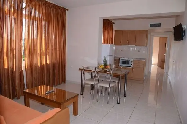 Family Apart Daire, 1 Yatak Odası, Bahçeli (Split Level)