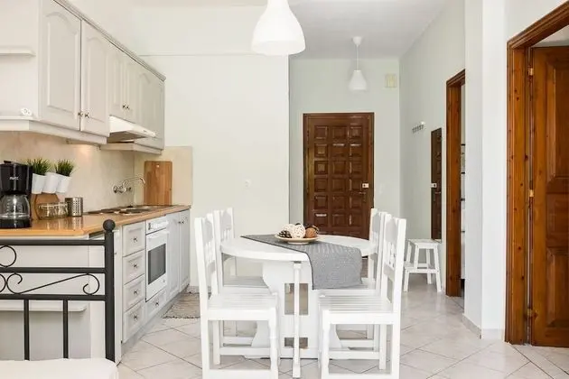 Apart Daire, Bahçe Manzaralı