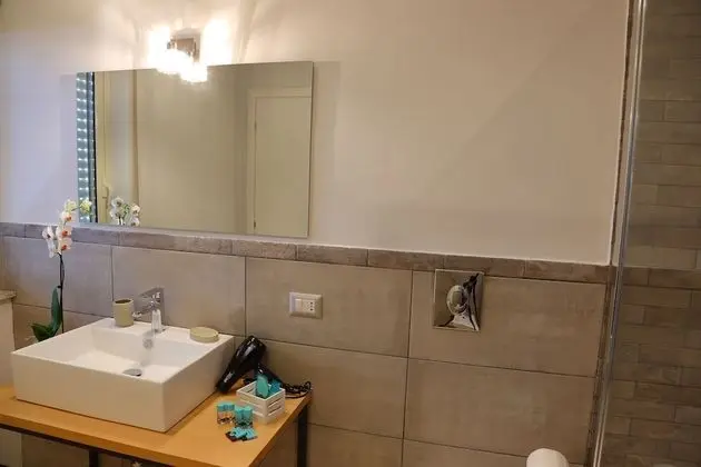 Deluxe Tek Büyük Yataklı Oda, Balkon, Deniz Manzaralı
