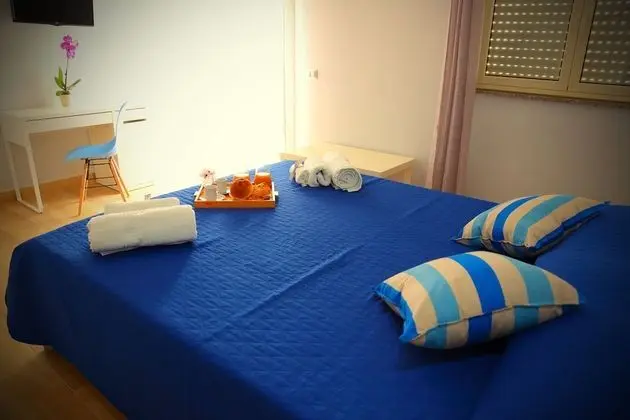 Üç Kişilik Oda, Balkon, Kısmi Deniz Manzaralı