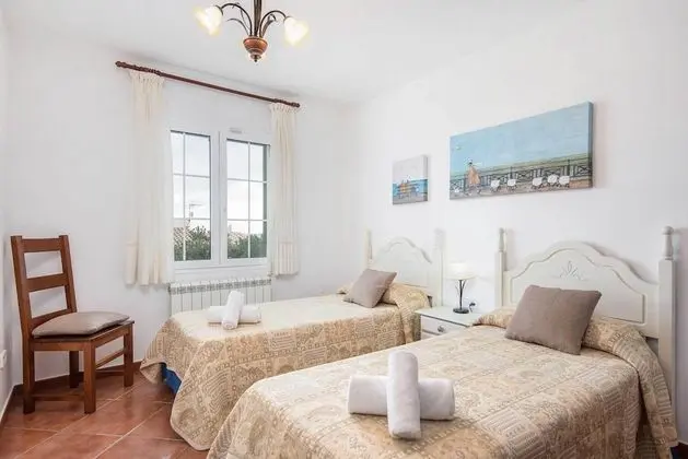Villa (4 Bedrooms)