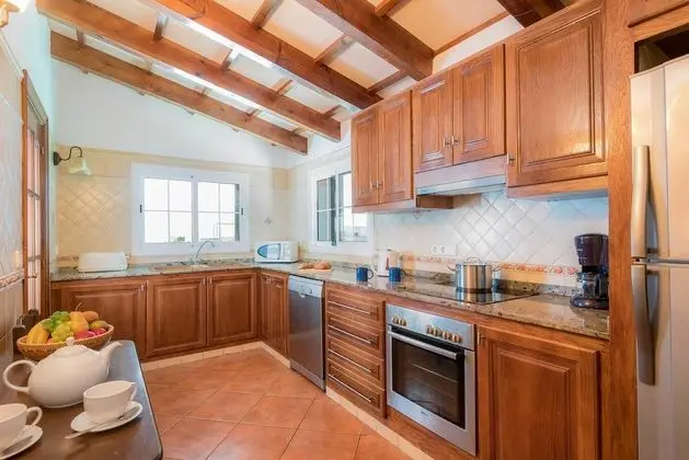 Villa (4 Bedrooms)