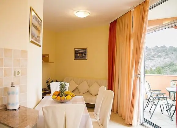 Apart Daire, 1 Yatak Odası, Balkon, Deniz Manzaralı