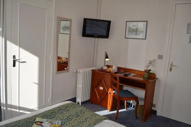 Comfort Tek Büyük Yataklı Oda (with bath)