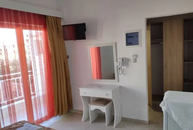 Tek Büyük veya İki Ayrı Yataklı Oda