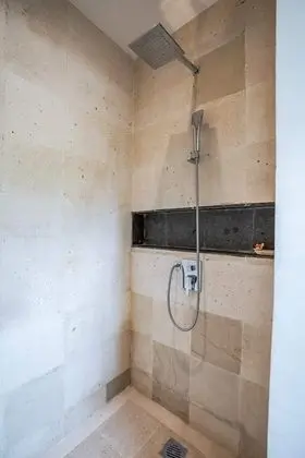 Basic Villa, Birden Çok Yatak