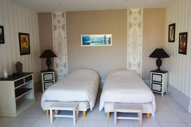 Tek Büyük veya İki Ayrı Yataklı Oda (Pinasse)