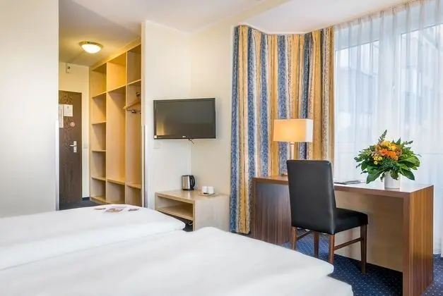 Comfort Tek Büyük Yataklı Oda