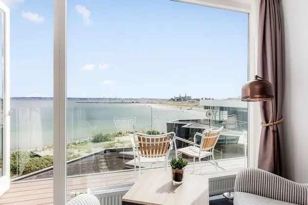 Superior Tek Büyük Yataklı Oda, Deniz Manzaralı (Without Spa Access)