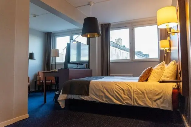 Tek Büyük veya İki Ayrı Yataklı Oda