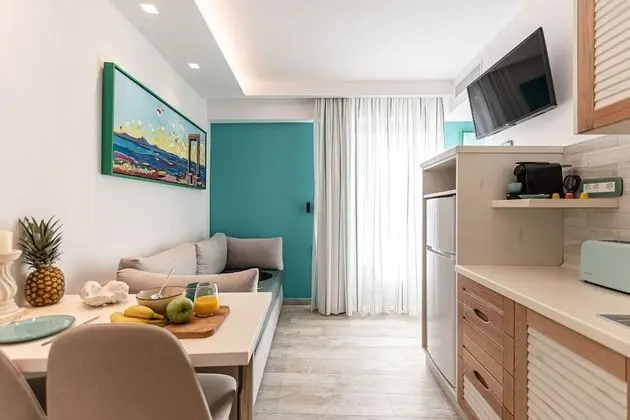 EMERALD SUITE, PANORAMIC SEA AND CITY