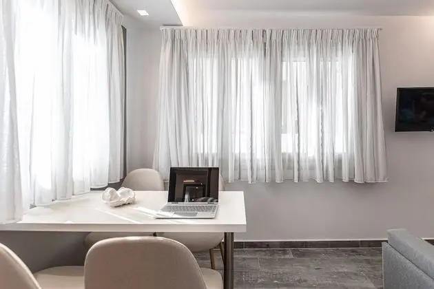 PETRA SUITE, PARTIAL CITY VIEW