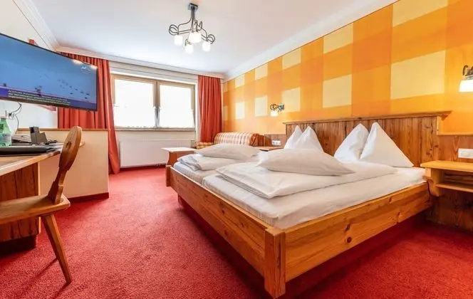 Standard Tek Büyük Yataklı Oda