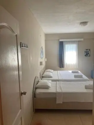 Apartment, Kara Manzaralı