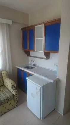 Apartment, Kara Manzaralı