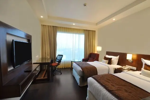 Deluxe İki Ayrı Yataklı Oda, 1 En Büyük (King) Boy Yatak, Sigara İçilmez, Şehir Manzaralı