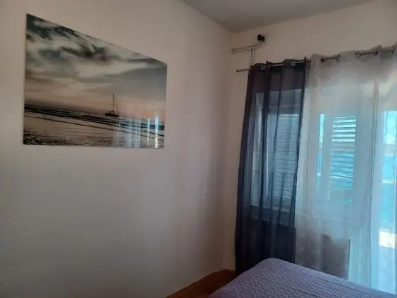Apart Daire (Marija - 10 m from pebble beach - A2()