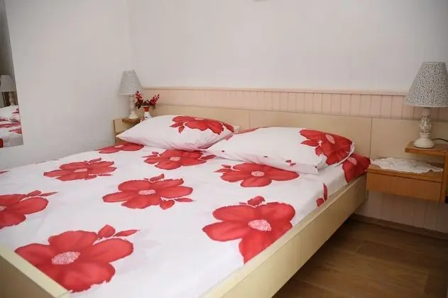 Apart Daire (Marija - 120 m from the beach - A1(4+)