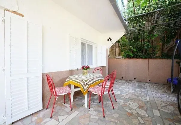 Apart Daire (Marija - 120 m from the beach - A1(4+)