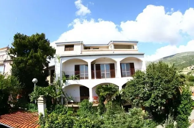 Apart Daire (Marija - 120 m from the beach - A1(4+)