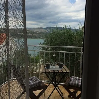 Ev (Marija - 180m from sea - H(2+2))