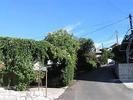 Ev (Marija - 180m from sea - H(2+2))