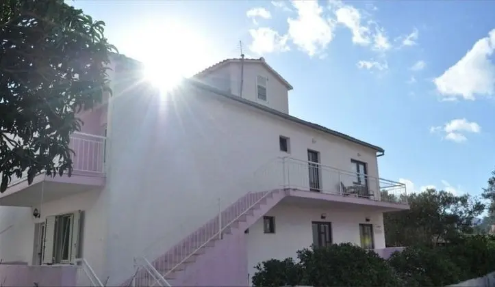 Apart Daire (Marija - 50m close to the sea - A3(2+)