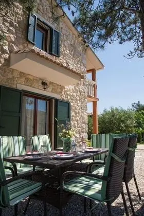Ev (Marija - 70 m from beach - H(4+2))