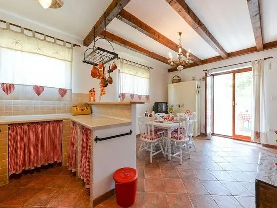 Ev (Marija - 70 m from beach - H(4+2))