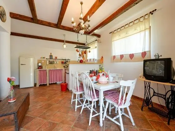 Ev (Marija - 70 m from beach - H(4+2))