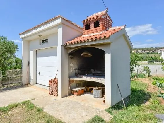 Ev (Marija - 70 m from beach - H(4+2))