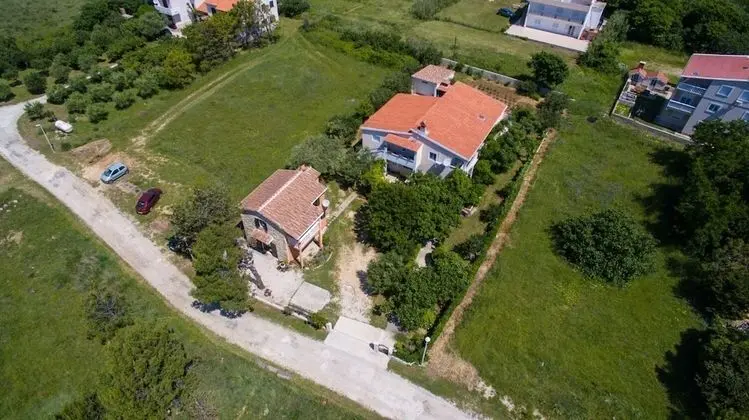 Ev (Marija - 70 m from beach - H(4+2))