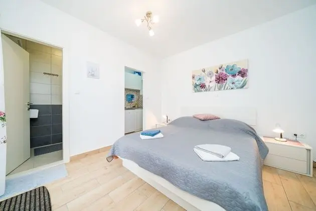 Stüdyo (Studio Apartment with Terrace-2)