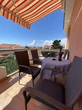 Standard Apart Daire, Kısmi Deniz Manzaralı