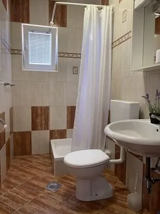 Standard Apart Daire, Kısmi Deniz Manzaralı