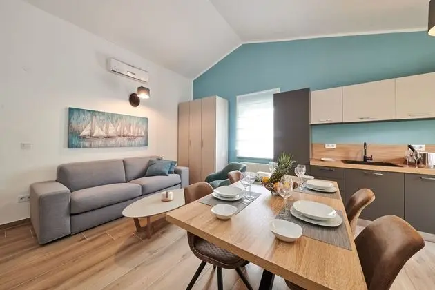 One Bedroom Apartment